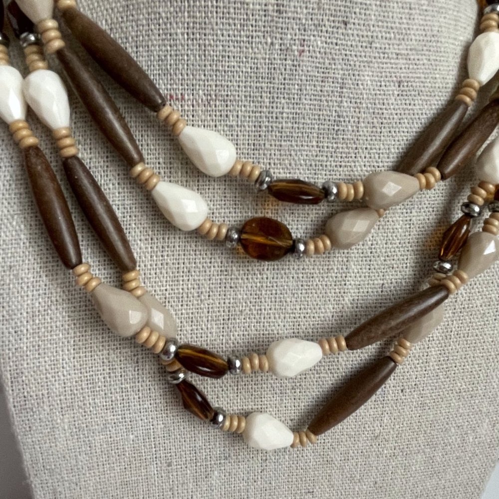 Beautiful Vintage Beaded 2-Strand Statement Necklace 15” dia/30” long - Picture 5 of 9